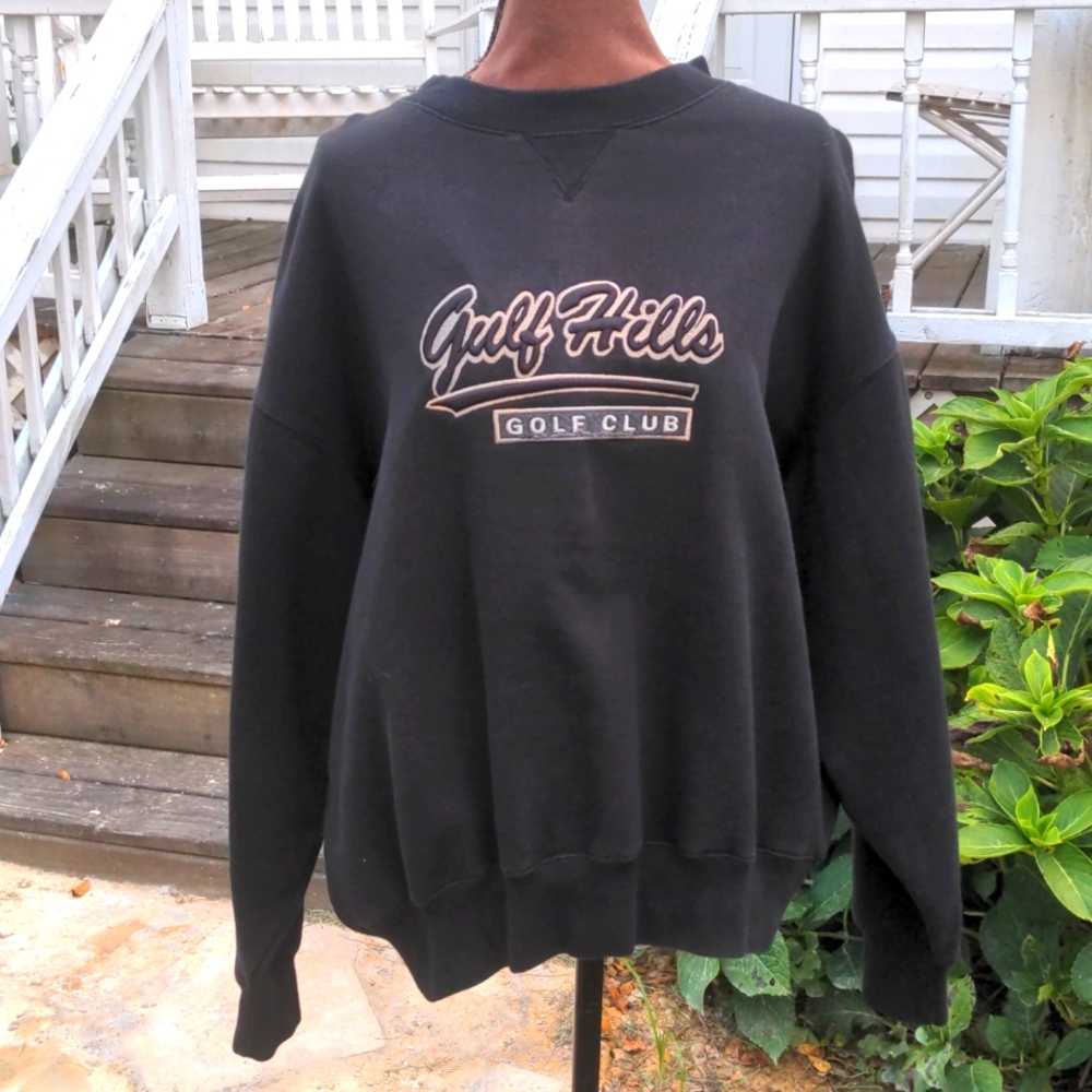 La Mode Men's Black Crew Neck Long Sleeve Sweatshirt Gulf Hills Golf Club Logo